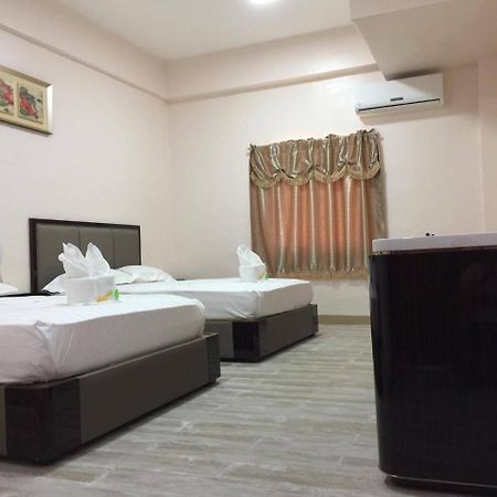 Meaco Royal Hotel - Lipa Lipa City Dış mekan fotoğraf
