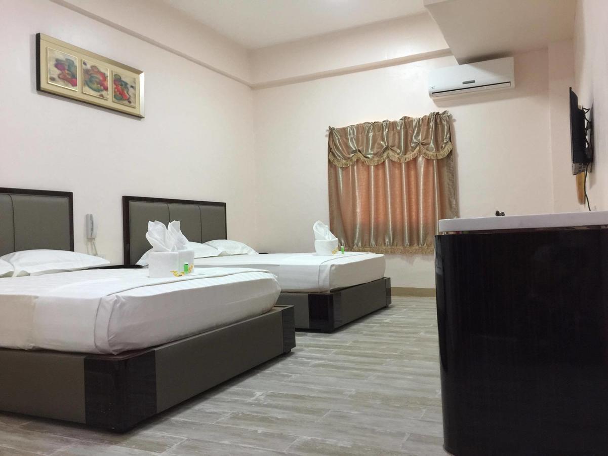 Meaco Royal Hotel - Lipa Lipa City Dış mekan fotoğraf