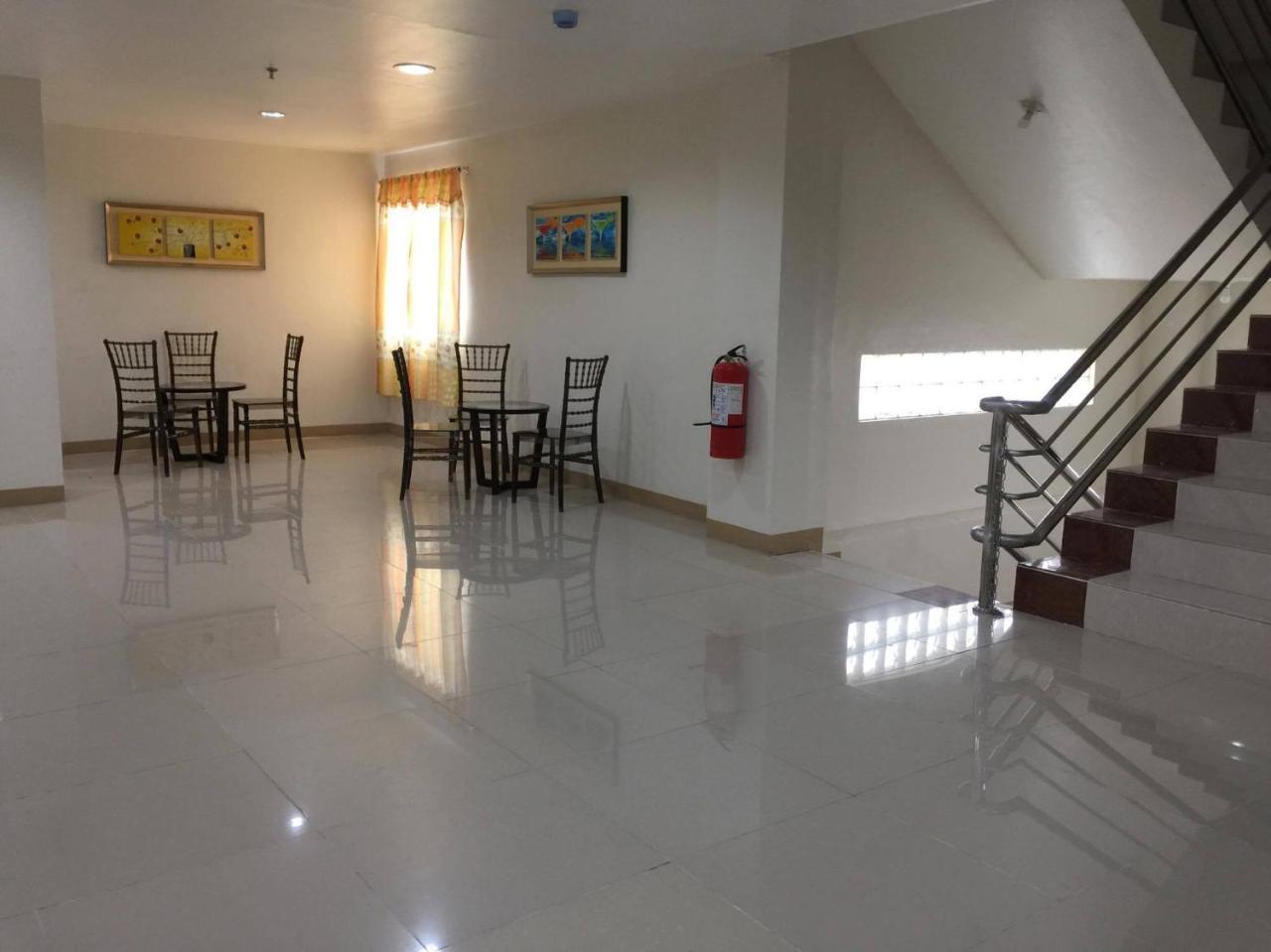 Meaco Royal Hotel - Lipa Lipa City Dış mekan fotoğraf