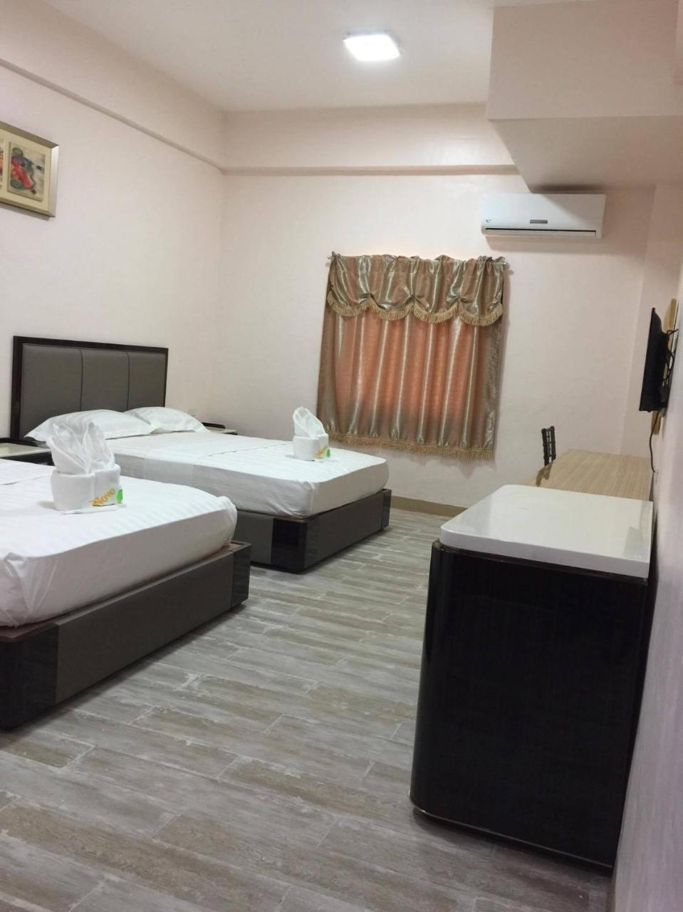 Meaco Royal Hotel - Lipa Lipa City Dış mekan fotoğraf